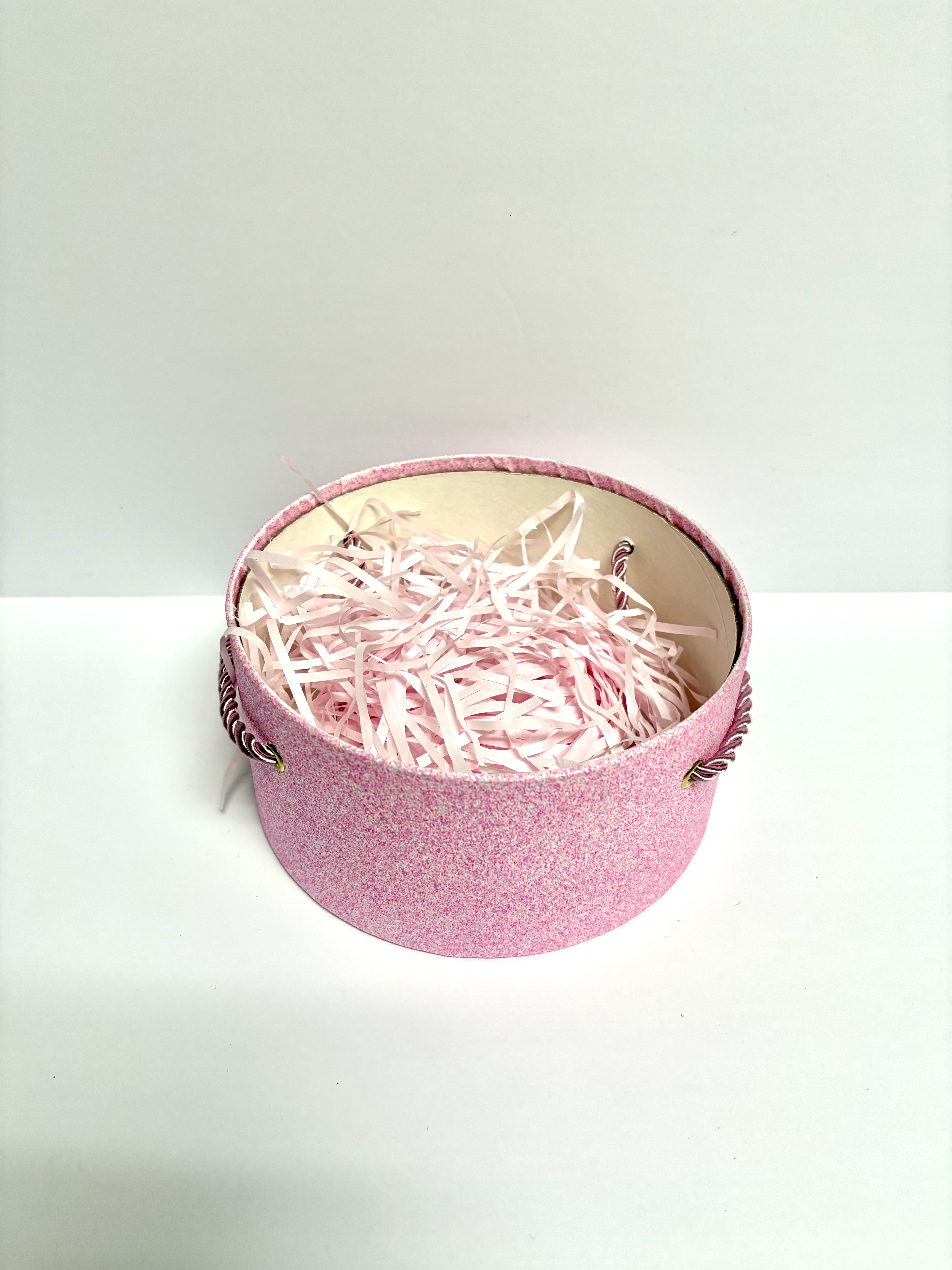 Round Pink Glitter Box