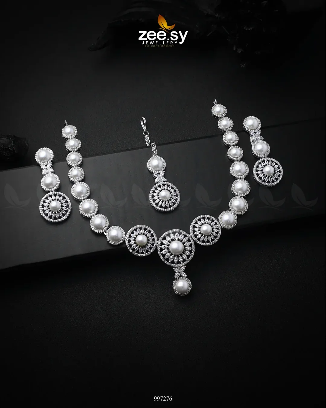 Jonquil Necklace Set